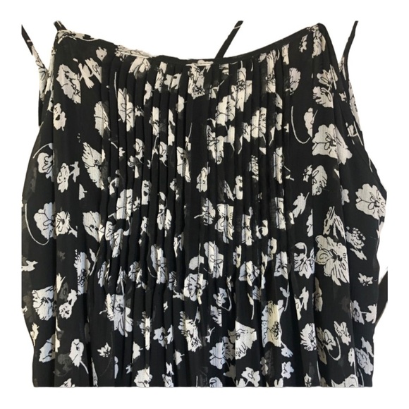KIMCHI BLUE Urban Outfitters Black Floral Open Back Tiered Midi Dress Small - Picture 7 of 10